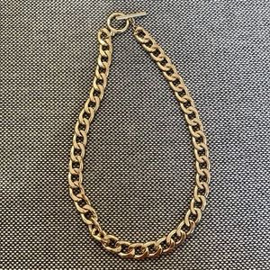 Gold chunky chain necklace